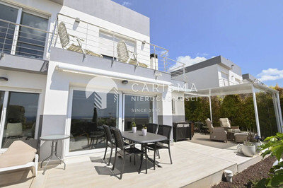 3 bedrooms, 3 bathrooms House in Calpe